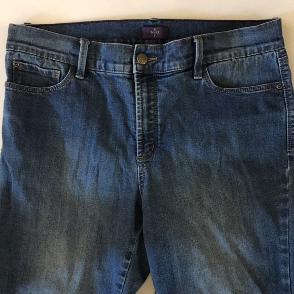 NYDJ Classic Cropped Jeans size 12 with Sequined Appliqué detail at hem - Picture 4 of 8